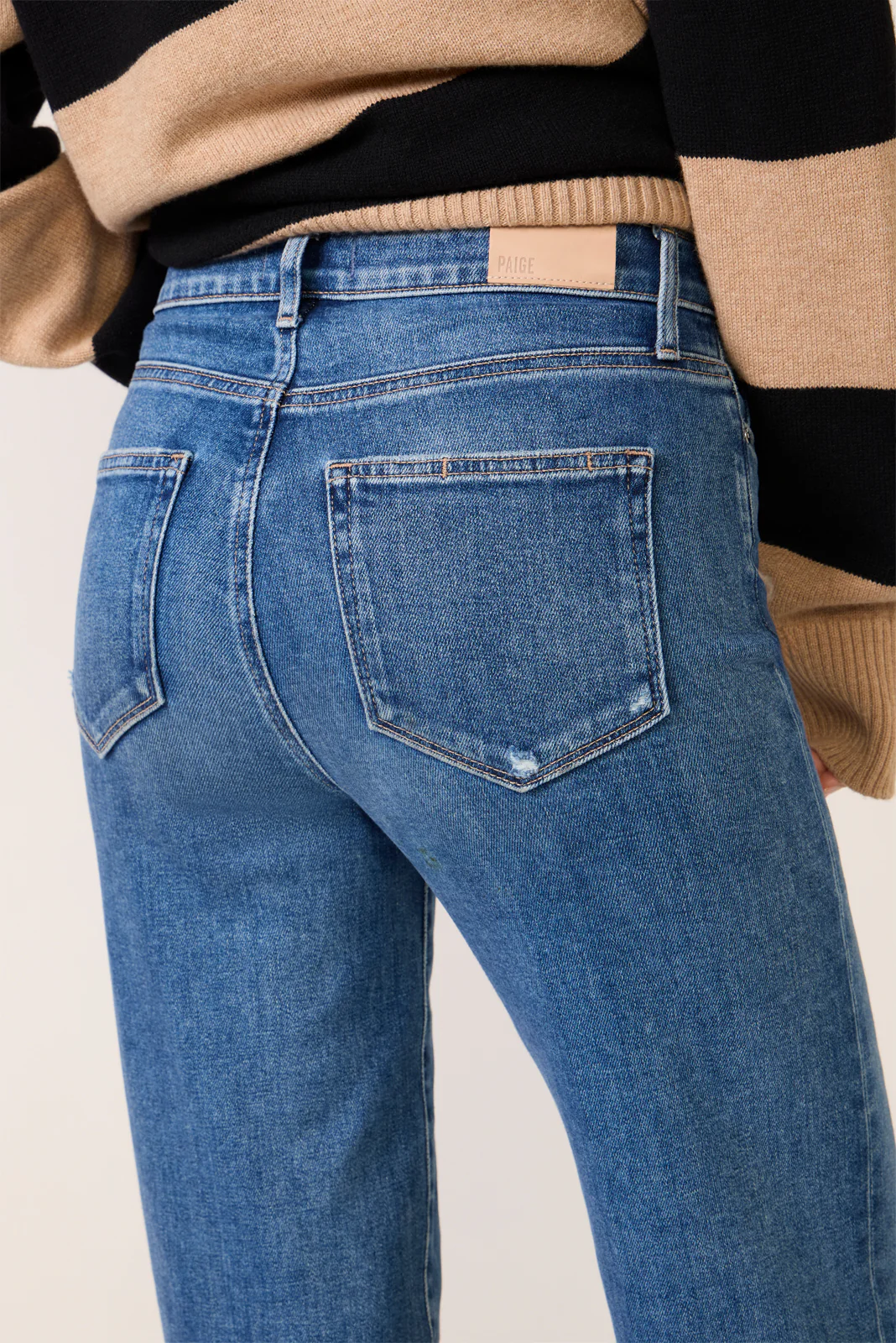 Anessa 31` w Raw Hem Wide Leg Jean - Image 3