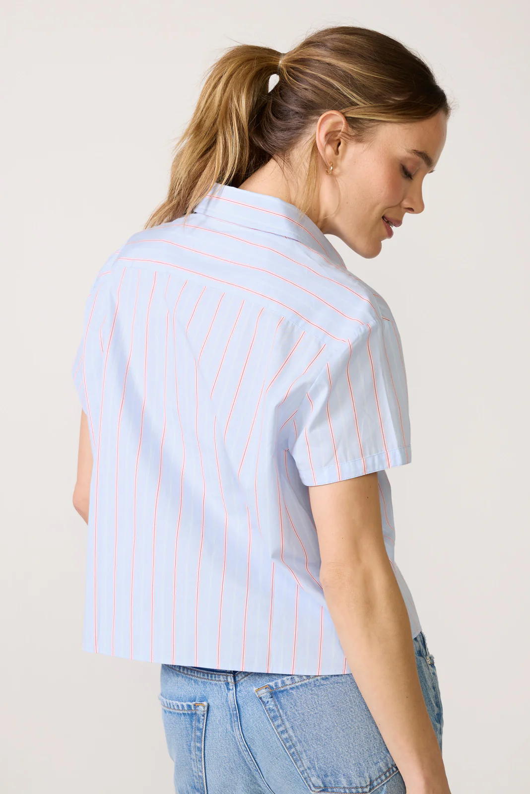 Boxy Crop Short Sleeve Shirt - Image 4