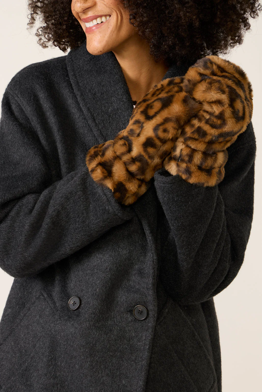 Coco Leopard Gloves