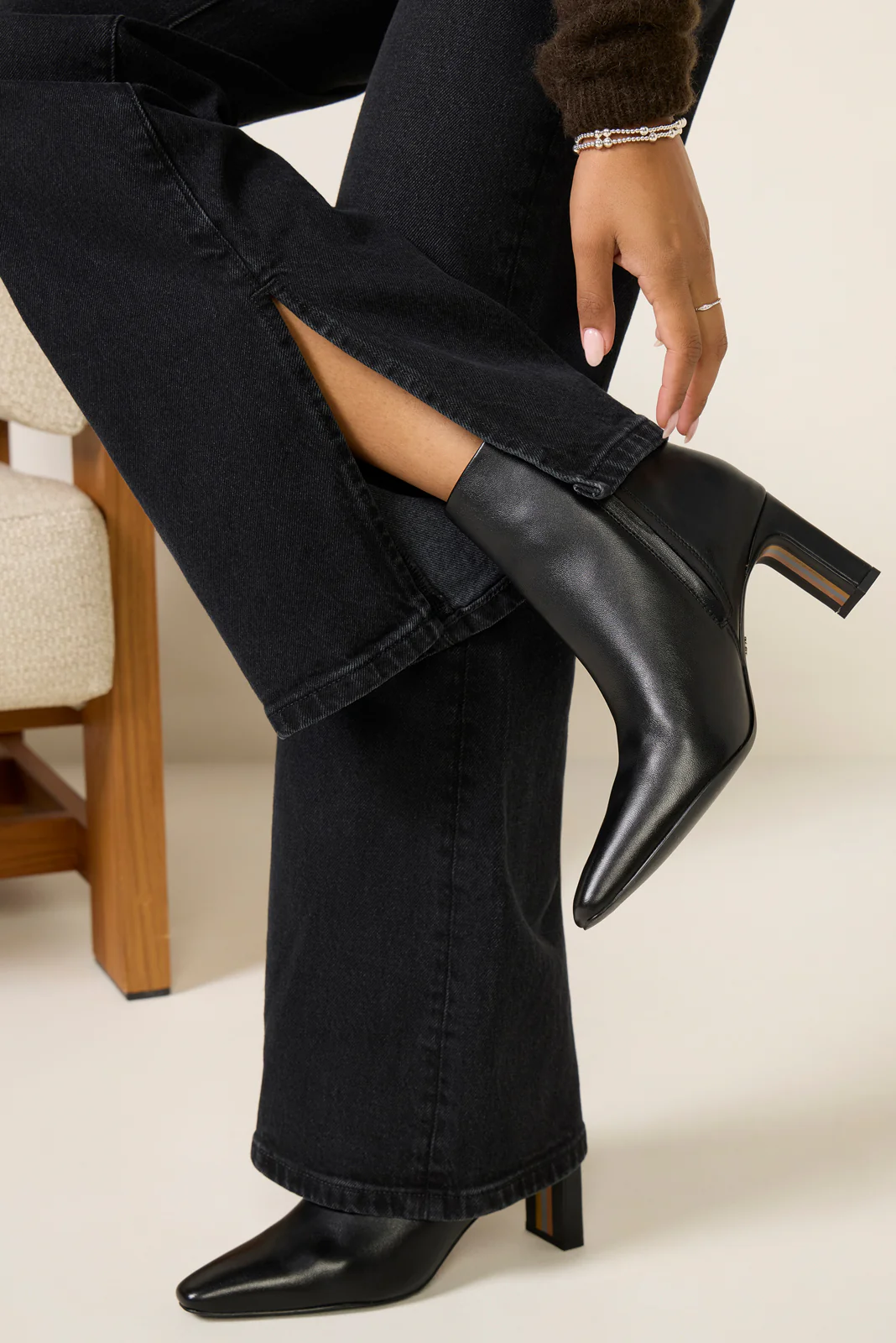 Ever Vintage Bootcut w Slit Jean - Image 2