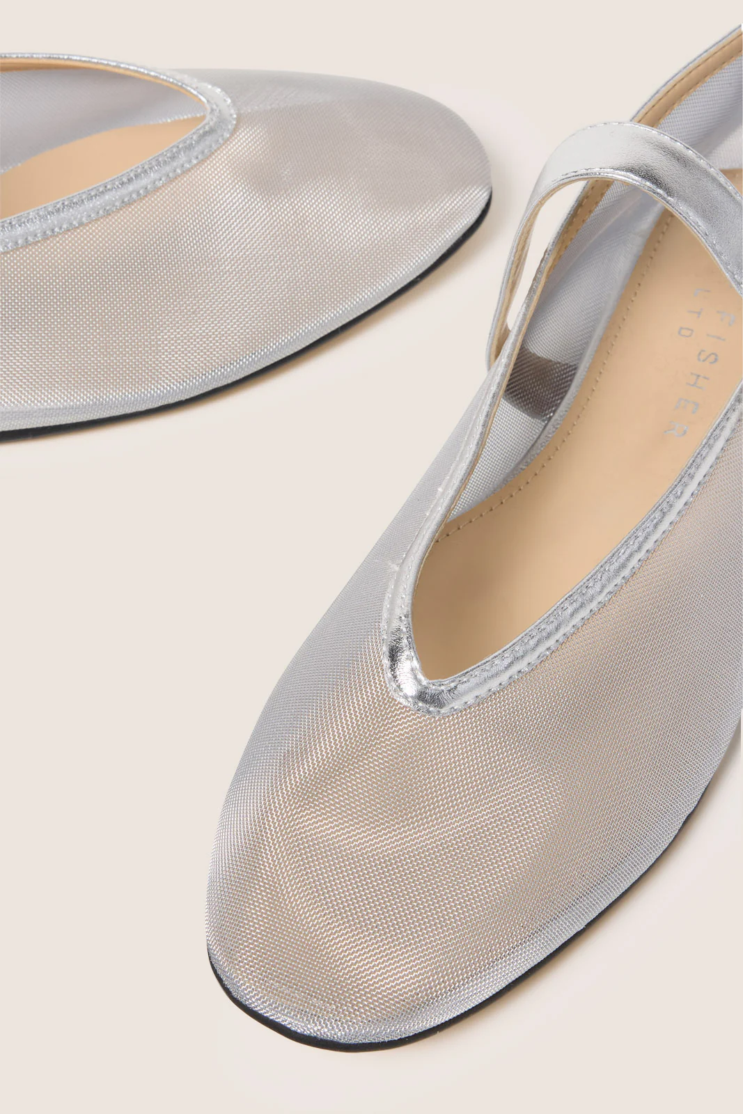 Godina Flat - Image 2