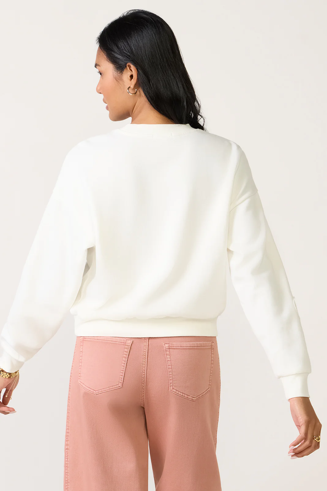 Heart It Sweatshirt - Image 4