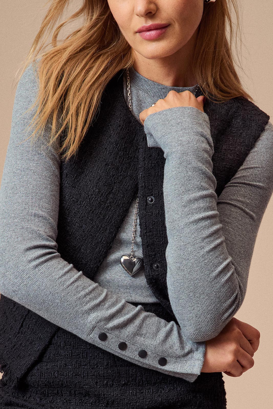Rilo Ribbed Snap Long Sleeve Top - Image 6